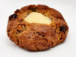 A smooth and creamy key lime pie filling sitting in the centre of a classic oatmeal raisin cookie. Those who think cookies are only good when there's chocolate chips, this will prove them wrong!